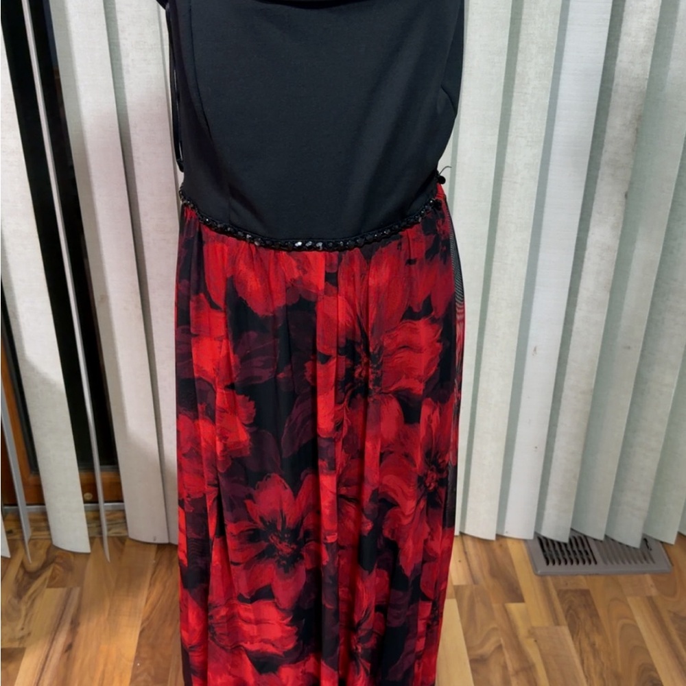 Enfocus Studio Women's Black Garment